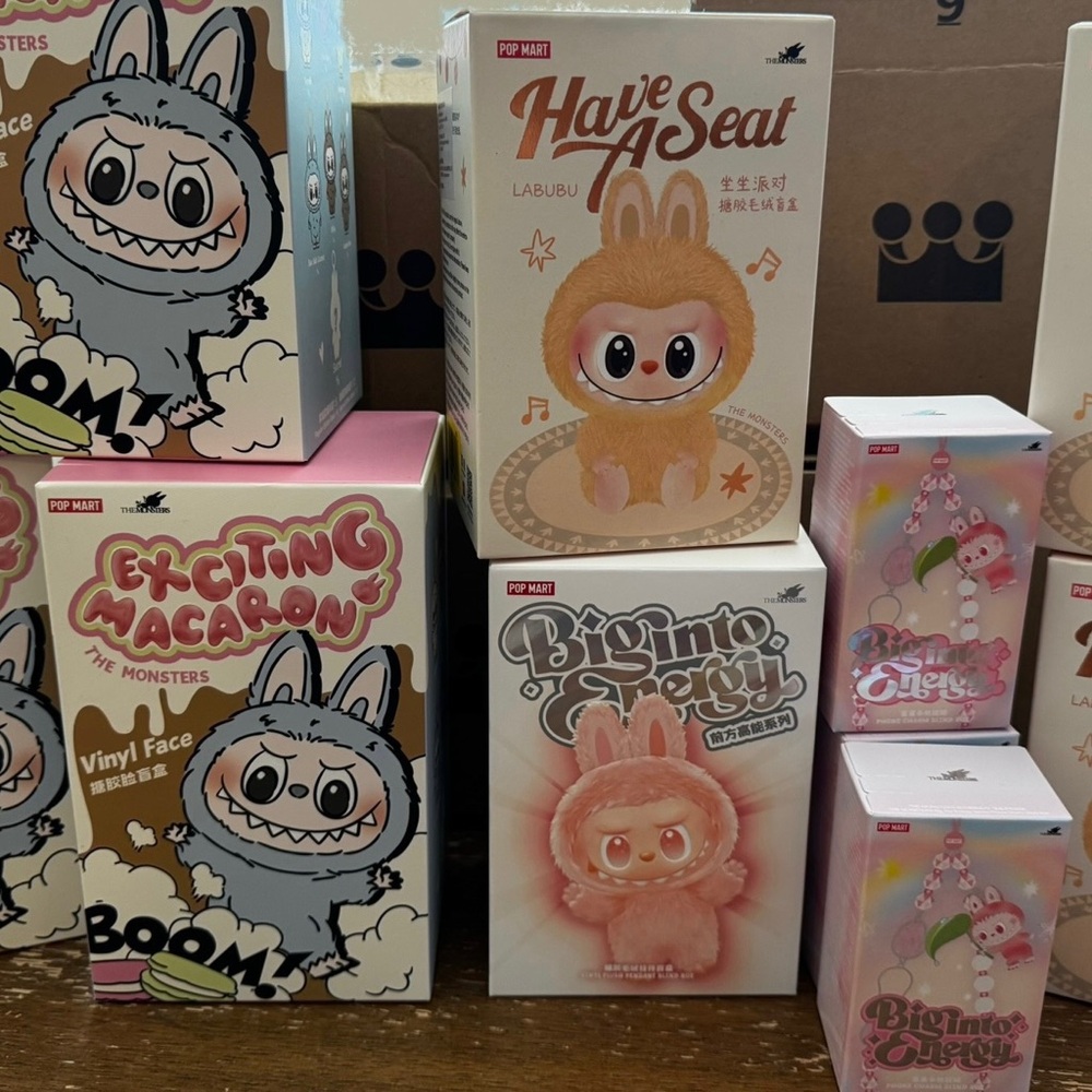 Pop Mart Labubu Vinyl Face